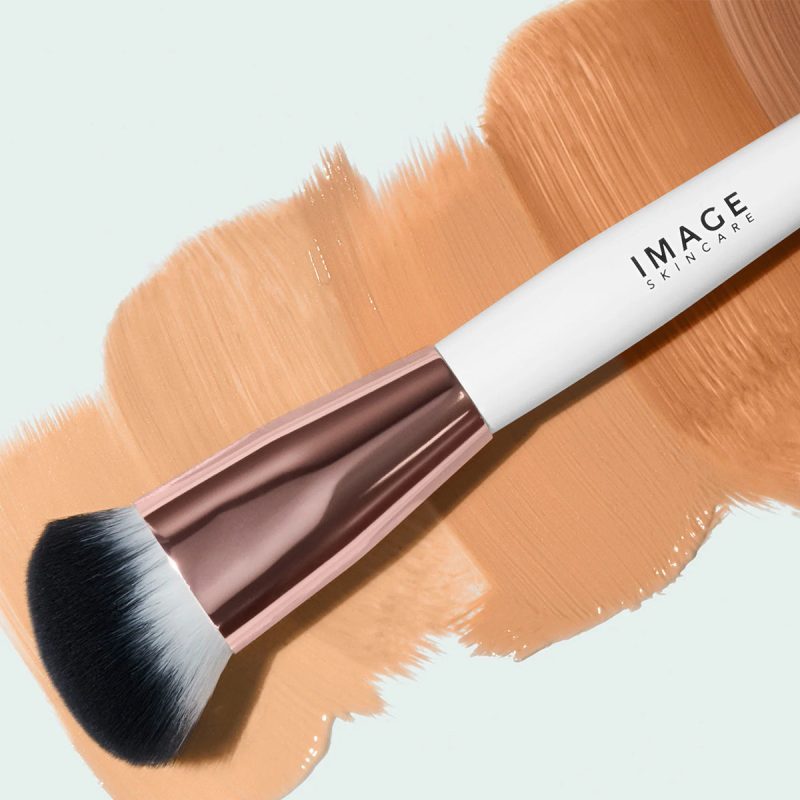 image flawless foundation brush 2